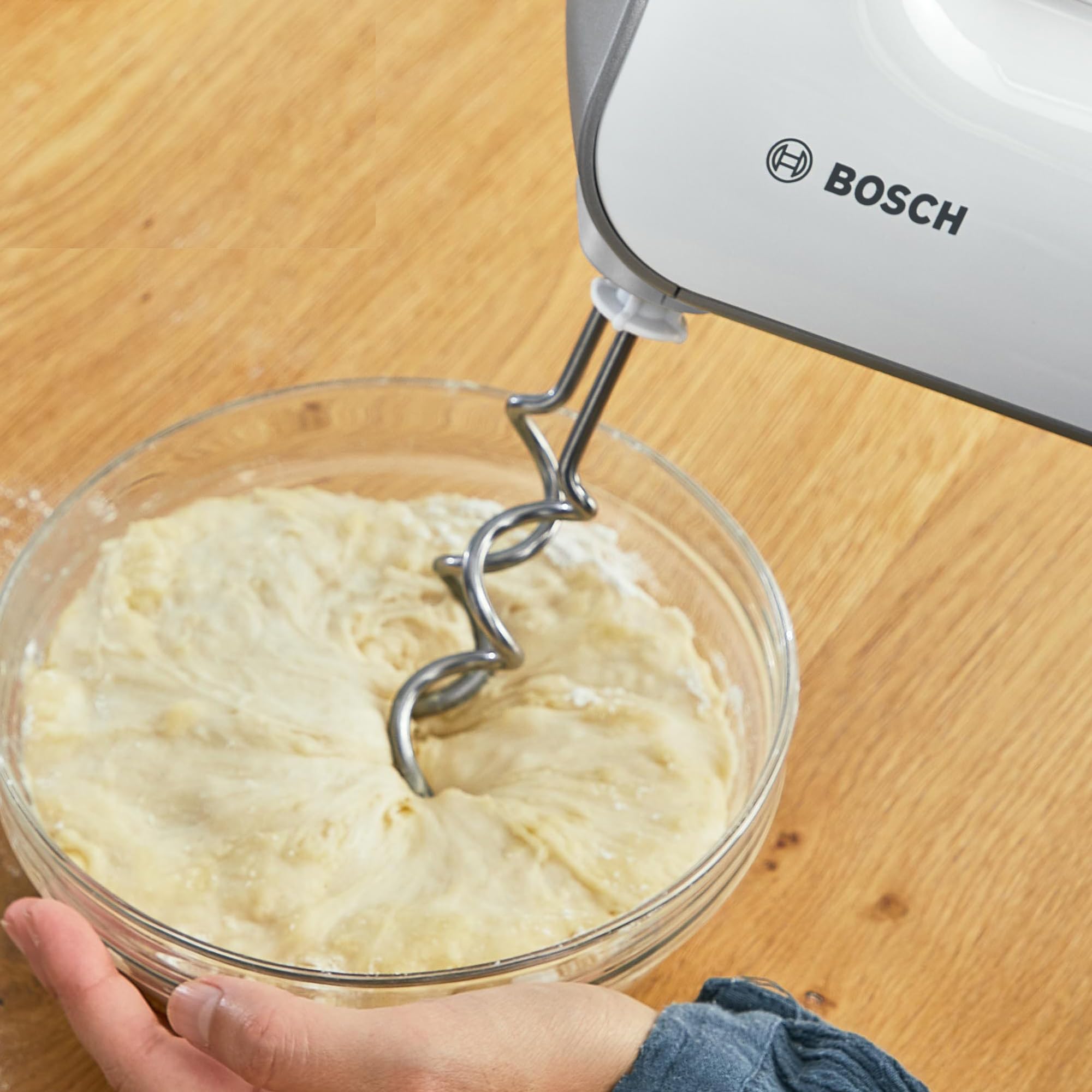 Bosch - Batidora de repostería, 5 niveles, 2 varillas de acero inox gancho para amasar 850 W, color blanco/plateado oscuro, MFQ49300