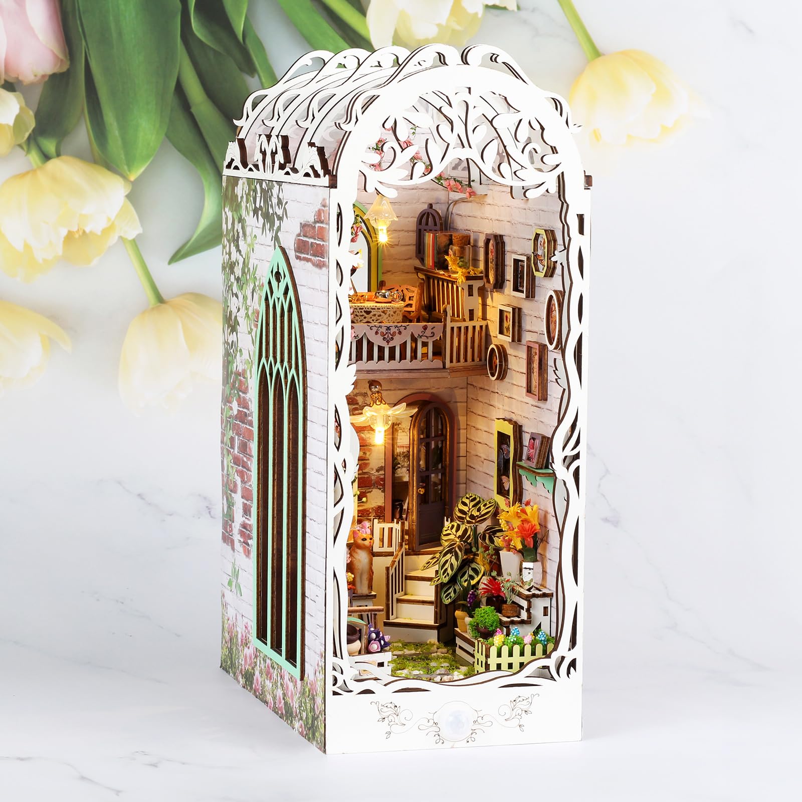 Cuteefun Book Nook zestaw drewniany do budowania miniaturowy domek dla lalek podpórki do książek