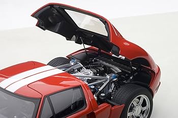 AUTOart Ford GT 1/18 レッドダイキャストミニカー￼ 1/18 フォード GT 2017 （メタリック・レッド／シルバー