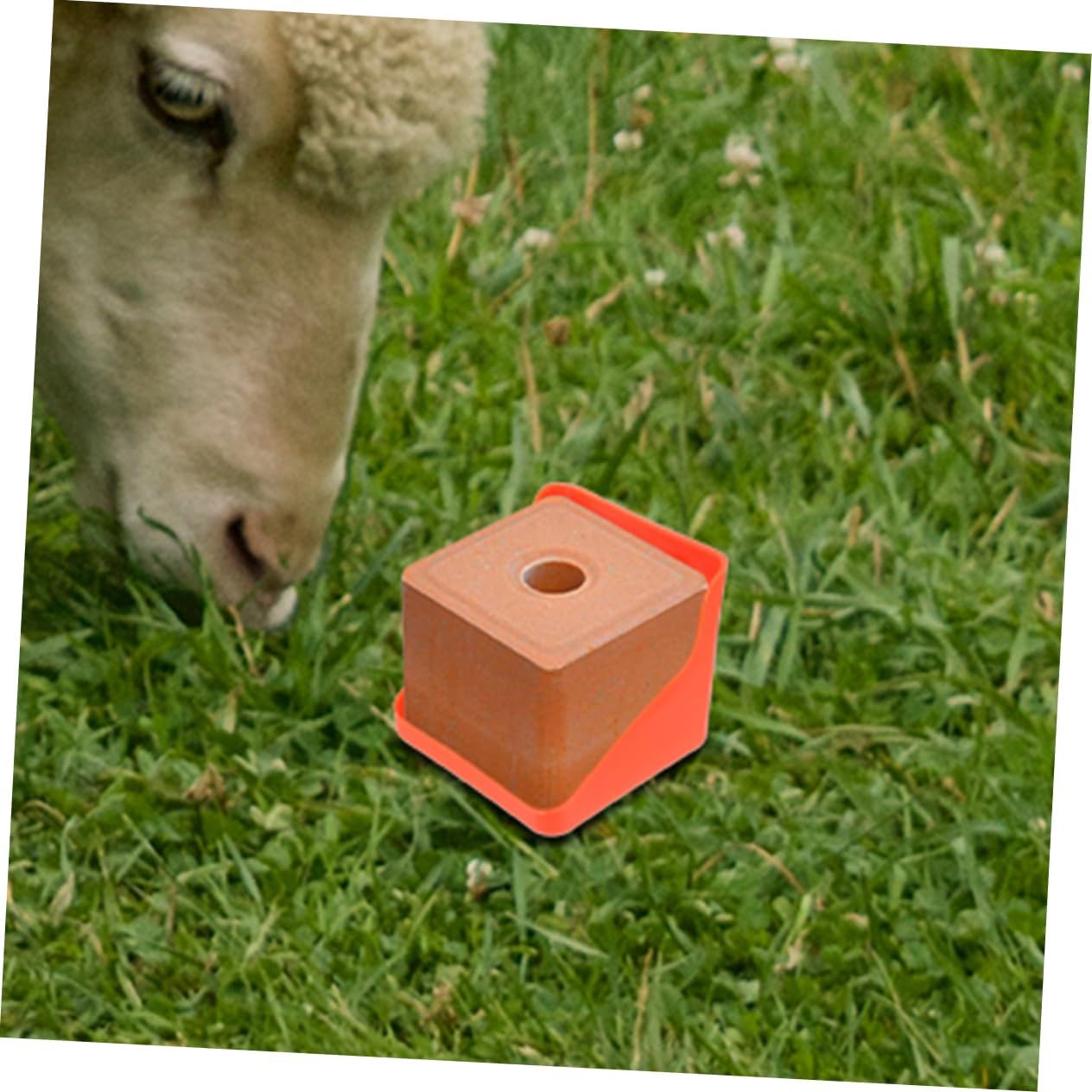 3Pcs Livestock Salt Block Holder Durable Salt Lick Rack for Sheep and Cattle Feeding Convenient Feed Accessory and Livestock Multifunctional Design to Reduce Labor