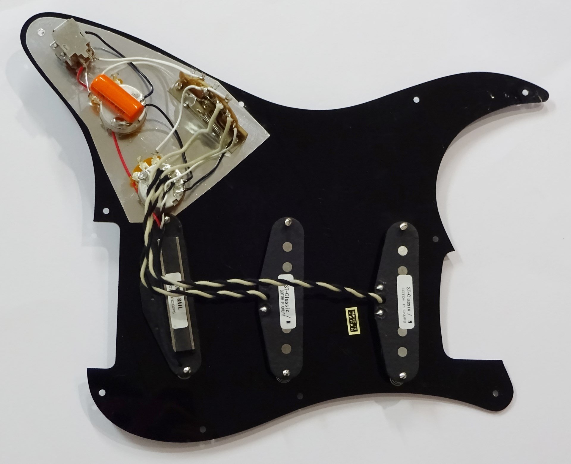 ストラトキャスタータイプ　GOTOH ST-Classic 搭載 Amazon.co.jp: 【GOTOH PICKUPS】ストラトキャスター用ピックアップ ST