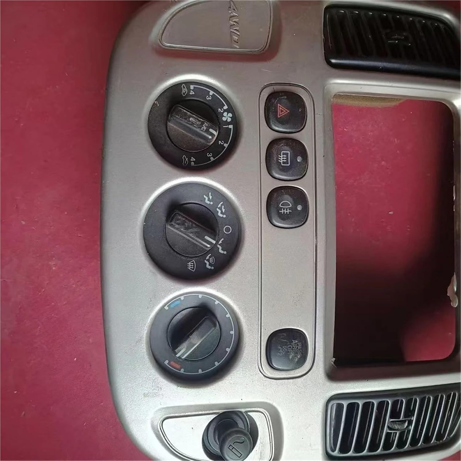 Fit For The Air Outlet Panel Imported Ford Escape, The Middle Conditioning Switch And The Center Control Frame