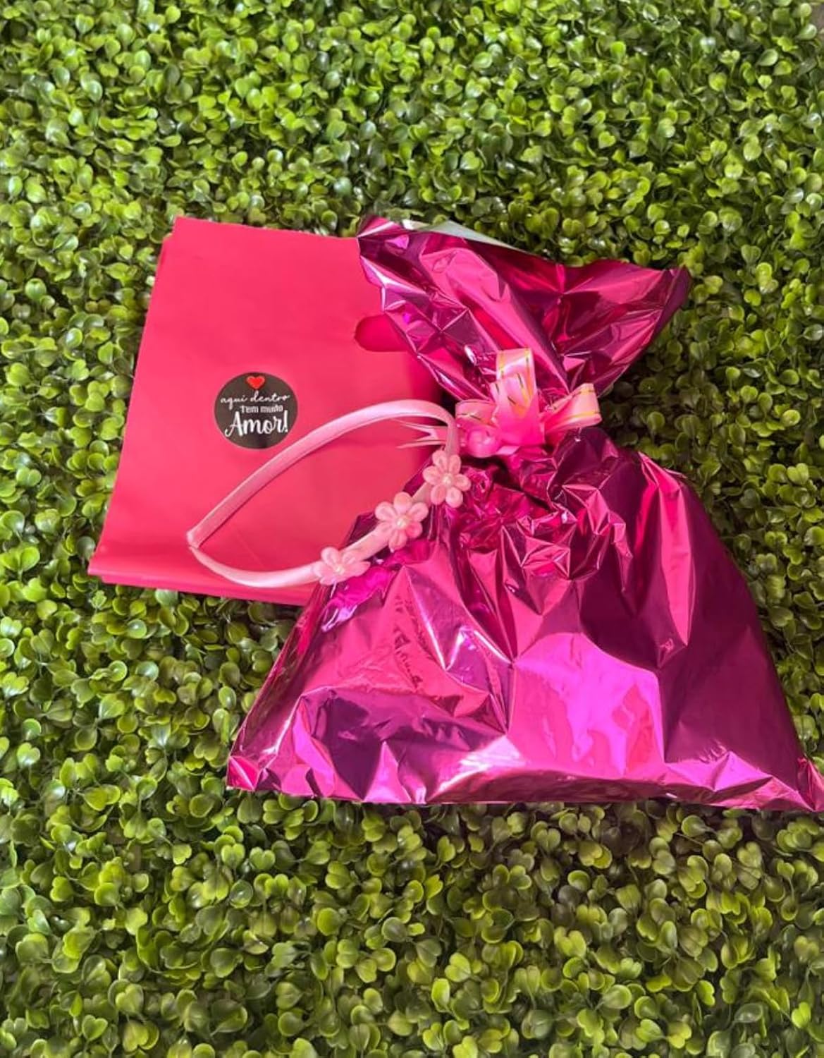 Tiara Infantil Faixa Arco De Cabelo Para Criança Rosa Ganha embalagem de presente em promoção! Veja a oferta e mais achadinhos de Laços & Tiaras Infantis 5 Hoje é o melhor dia para comprar Tiara Infantil Faixa Arco De Cabelo Para Criança Rosa Ganha embalagem de presente com aquele preço maroto! Promoção! Aproveite a oferta! 5