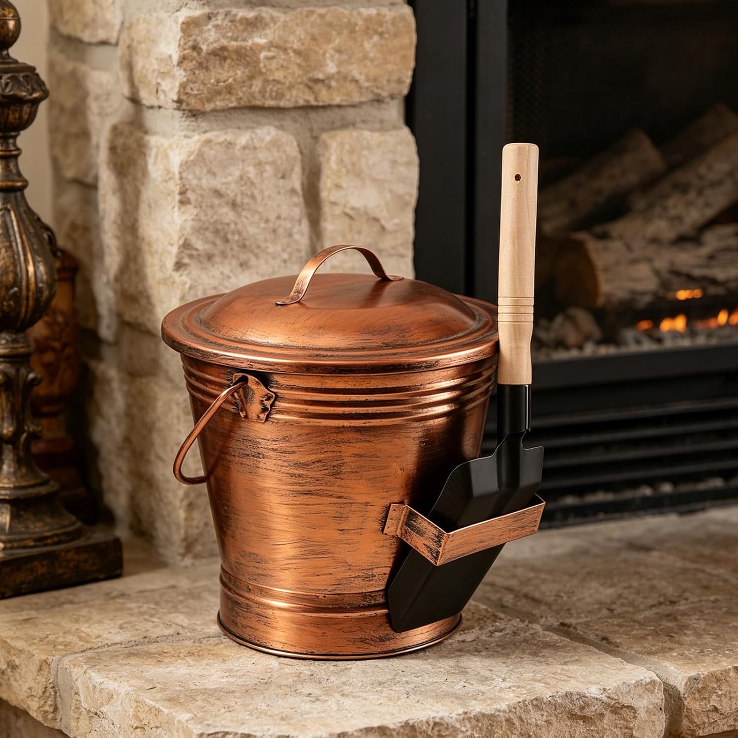 1 Set Ash Bucket with Lid and Shovel, Compact Fireplace Tools, Includes Iron Pail and Shovel, 3 Gallon Charcoal Metal Bucket Ash Can for Fireplace