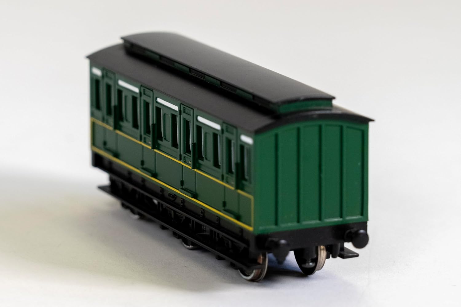 Bachmann Trains - THOMAS & FRIENDS EMILY'S COACH - HO Scale