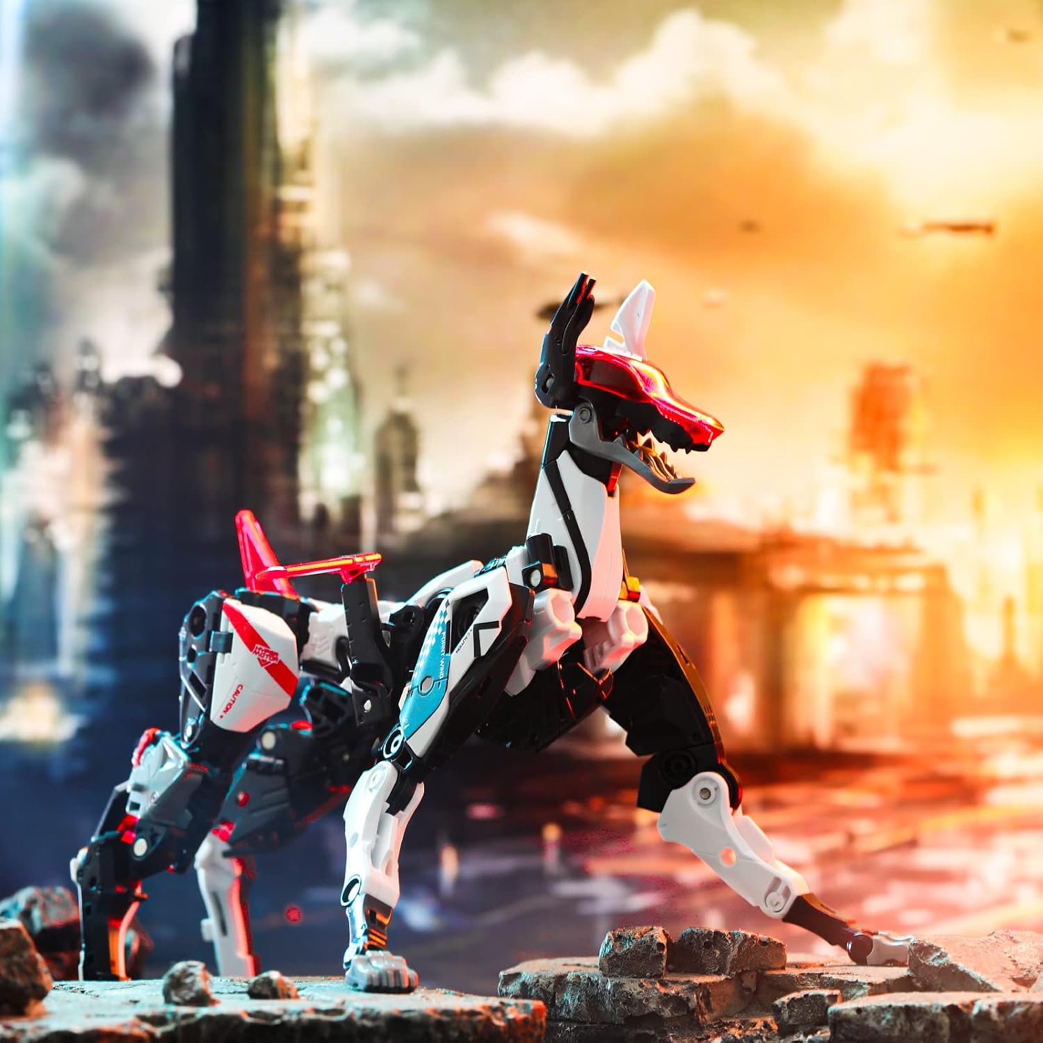 52TOYS Beastbox ROARMEO Deformation Action Figures, Collectible Deformation Toys in Animal Mecha and Cube, Robot Toys for Boys