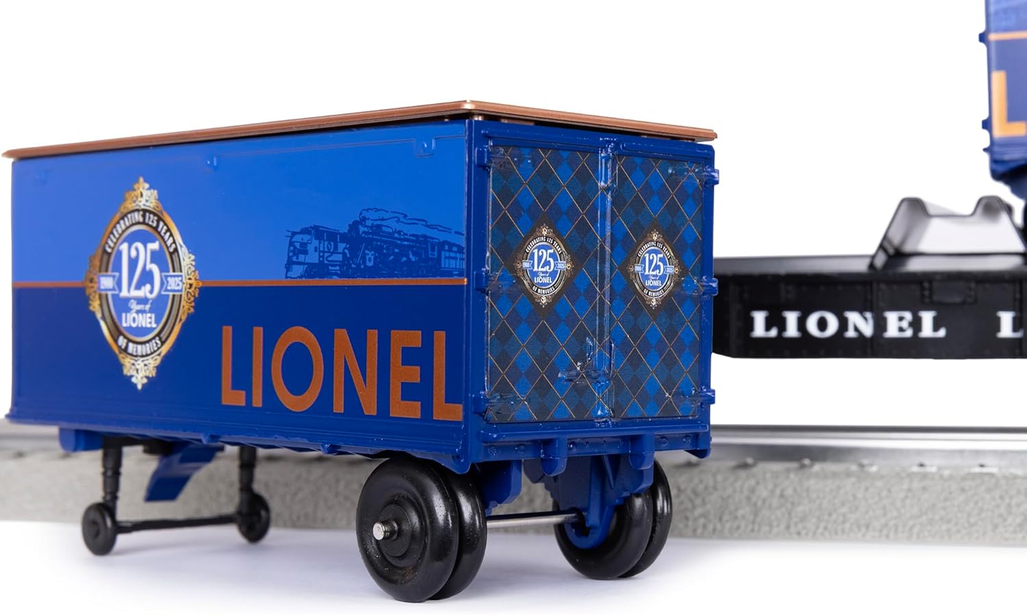 Lionel 125th Anniversary O Gauge Model Train Flatcar with Two Piggyback Trailers