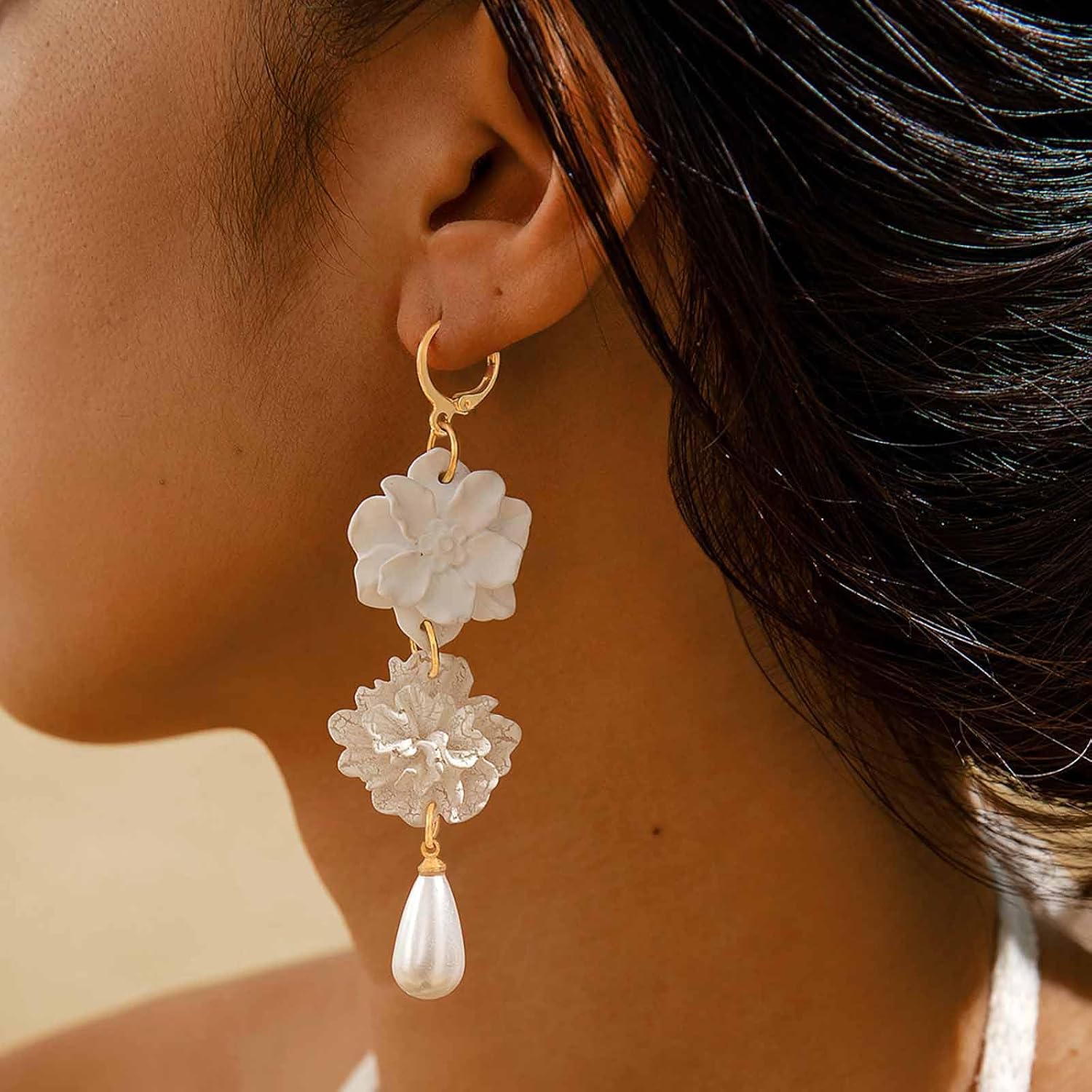 Andelaisi Boho Camellia Flower Earrings Vintage Waterdrop Pearl Dangle Earrings White Flower Drop Earrings Long Flower Petal Hoop Earrings Jewelry for Women - Image 2