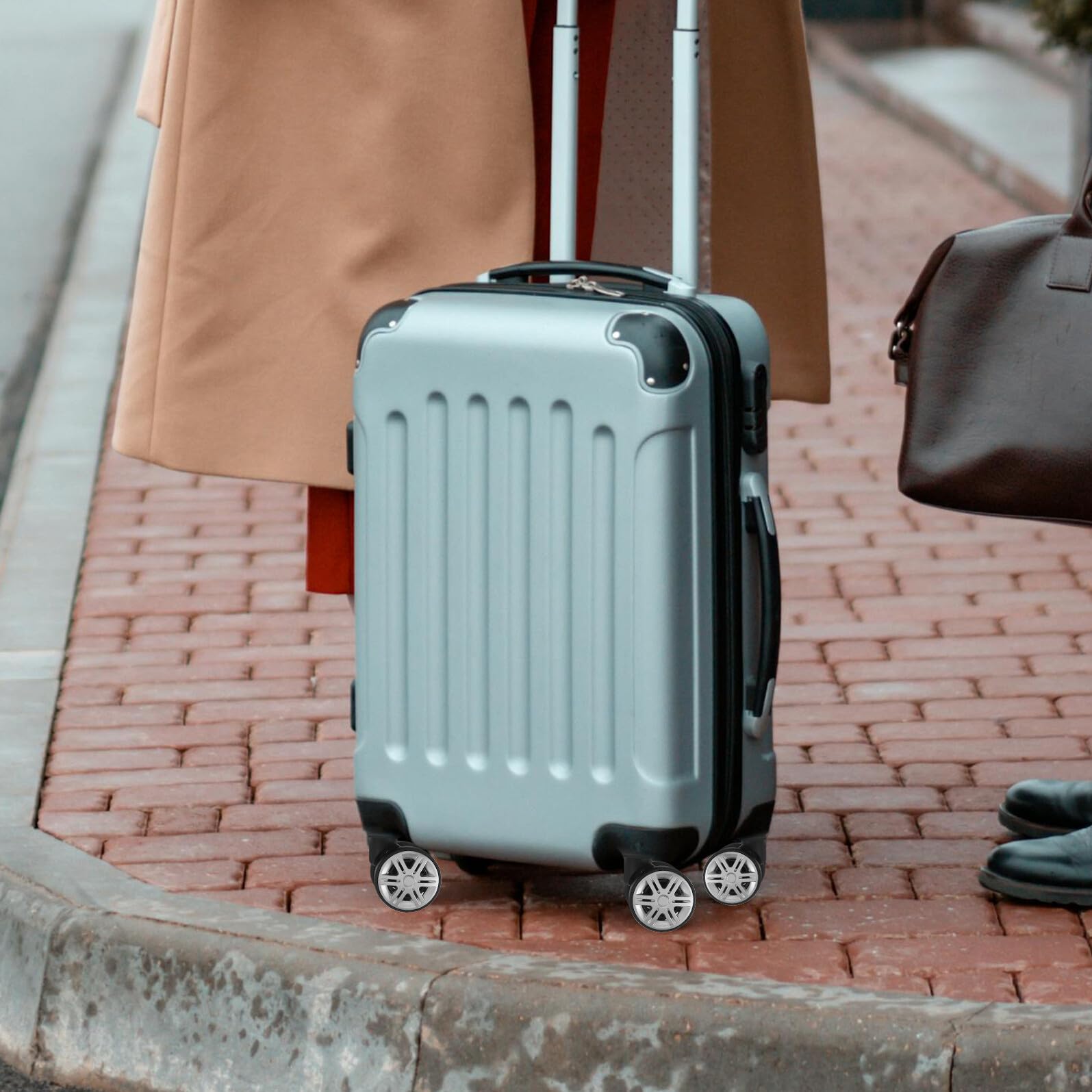 Ciieeo Juego de 4 Pares de Ruedas Silenciosas para Maleta, Repuesto Plástico Tornillos, Ruedas Giratorias 360° para Equipaje Trolley, Duraderas y Resistentes para Viajes