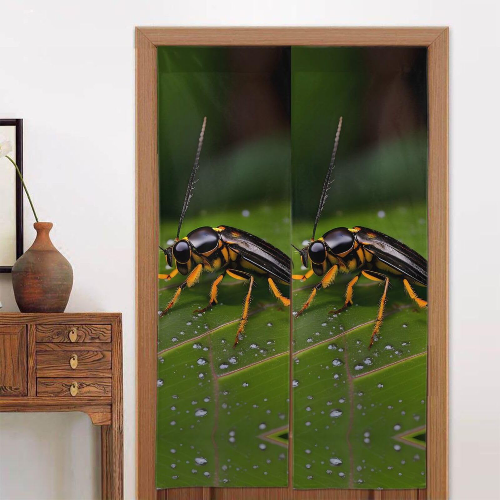 MTGFJD Insects on leaves Door curtain, blackout, suitable for bedrooms, windows, kitchen, etc., 86 x 143 cm.