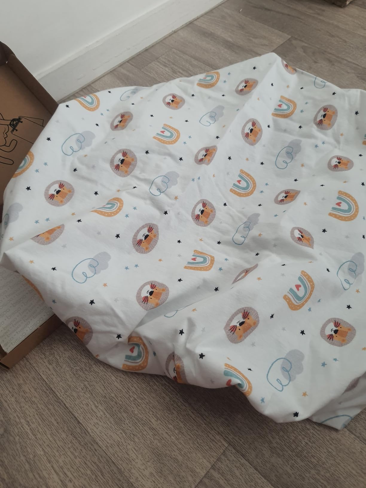 "La Sábana Mágica de Bisoo" Sábana Bajera Ajustable Top Impermeable 2en1