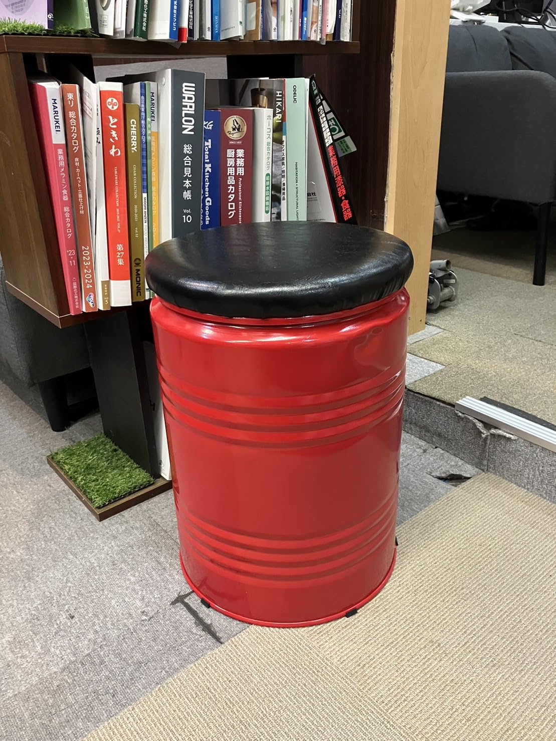 Amazon.co.jp: ドラム缶椅子 赤 : 楽器・音響機器