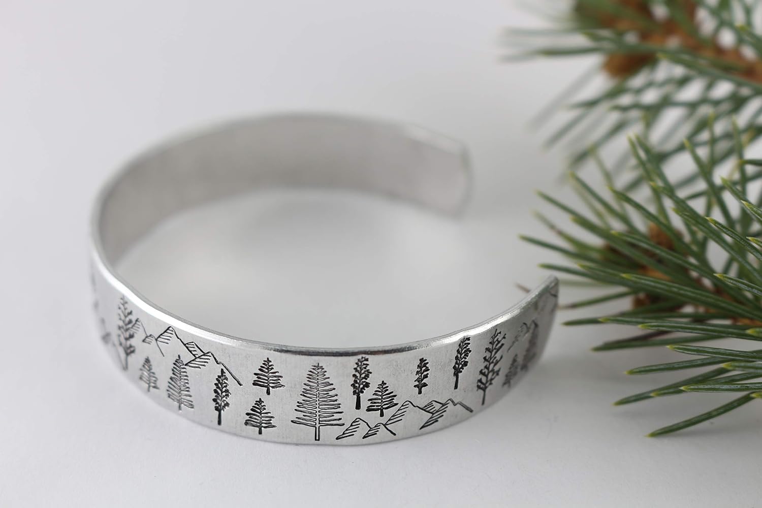 The Silver Diva Handmade Tree Cuff Bracelet - Silver - Nature Jewelry - Outdoor - Bangle - Forest - Hiker Gift