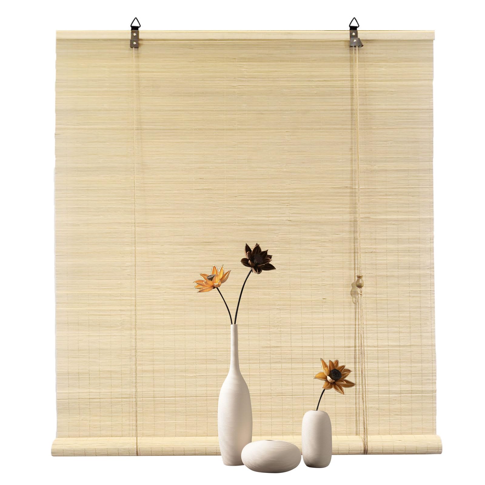Store à rouleau en bambou pour ombrager une pergola de jardin