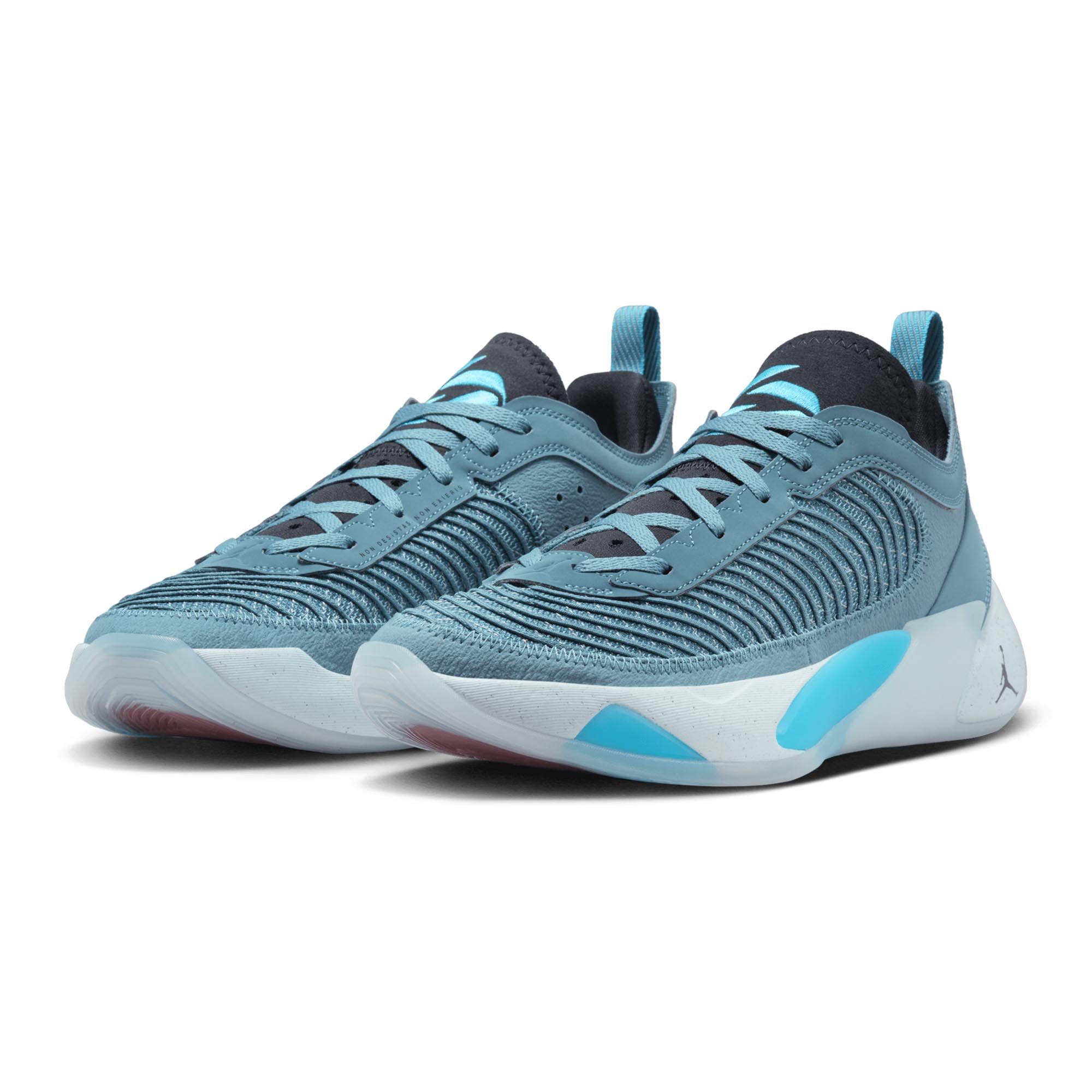 NIKE Wmns Free TR 7 Zapatillas, Damen Lauf-Caprihose Race Day
