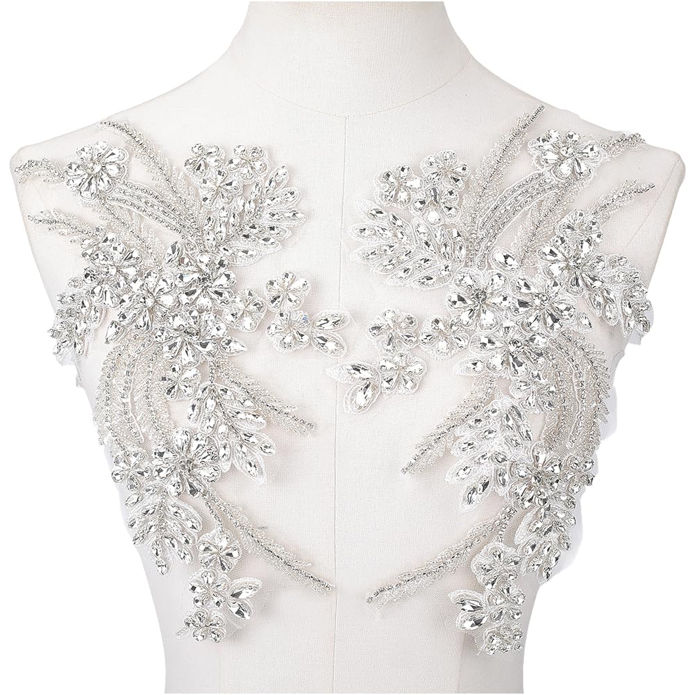 Applique fleur dentelle argentée perles verre relief réparation robe abîmée