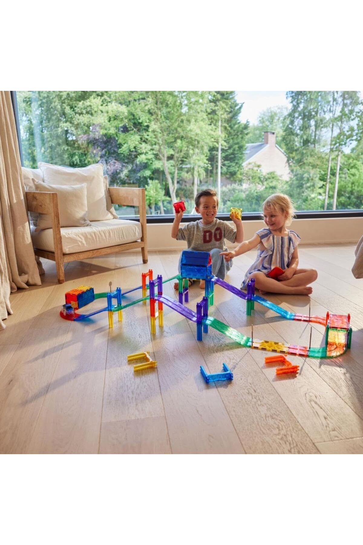 Autobahn-Bausatz in Knallfarben 65 Teile, Magnetspielzeug Rennstrecke mit Auto, Verkehrsschilder, Robustes Lernspielzeug, langlebige Magnetbausteine, für Kinder ab 3 Jahren