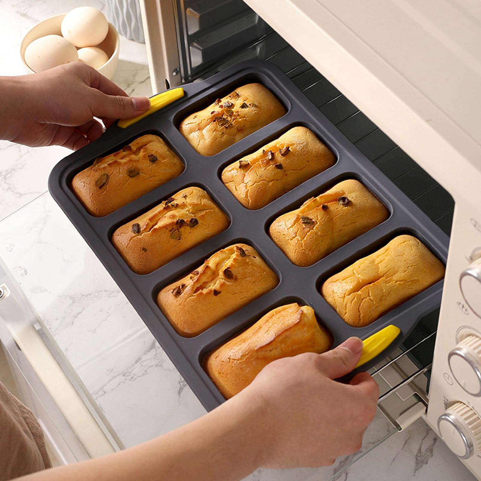 Moule à muffins en silicone, pliable, pour 12 muffins, avec cadre en métal, moule à cupcakes anti-adhésif avec spatule pour la cuisson, passe au lave-vaisselle, sans BPA (8 cavités)