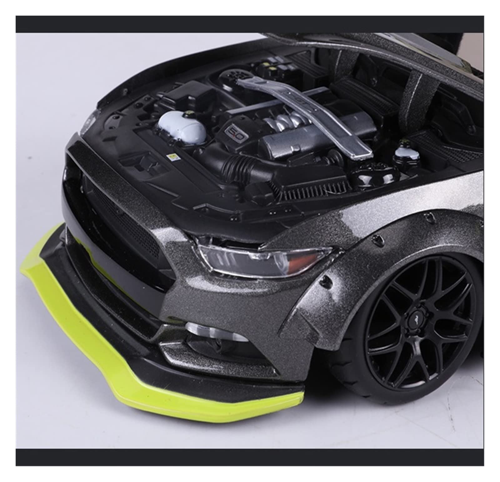 Amazon.co.jp: 1 18 フォード マスタング GT ワイドボディ 2015 合金