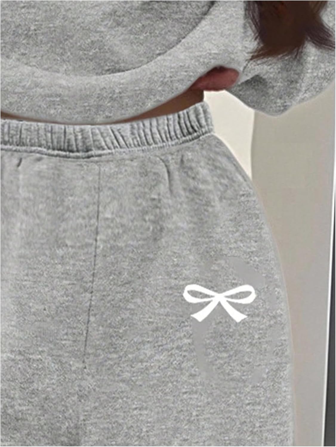 Verdusa Girl's 2 Piece Bow Sweatsuits Long Sleeve Sweatshirts with Jogger Pants Comfy Sets