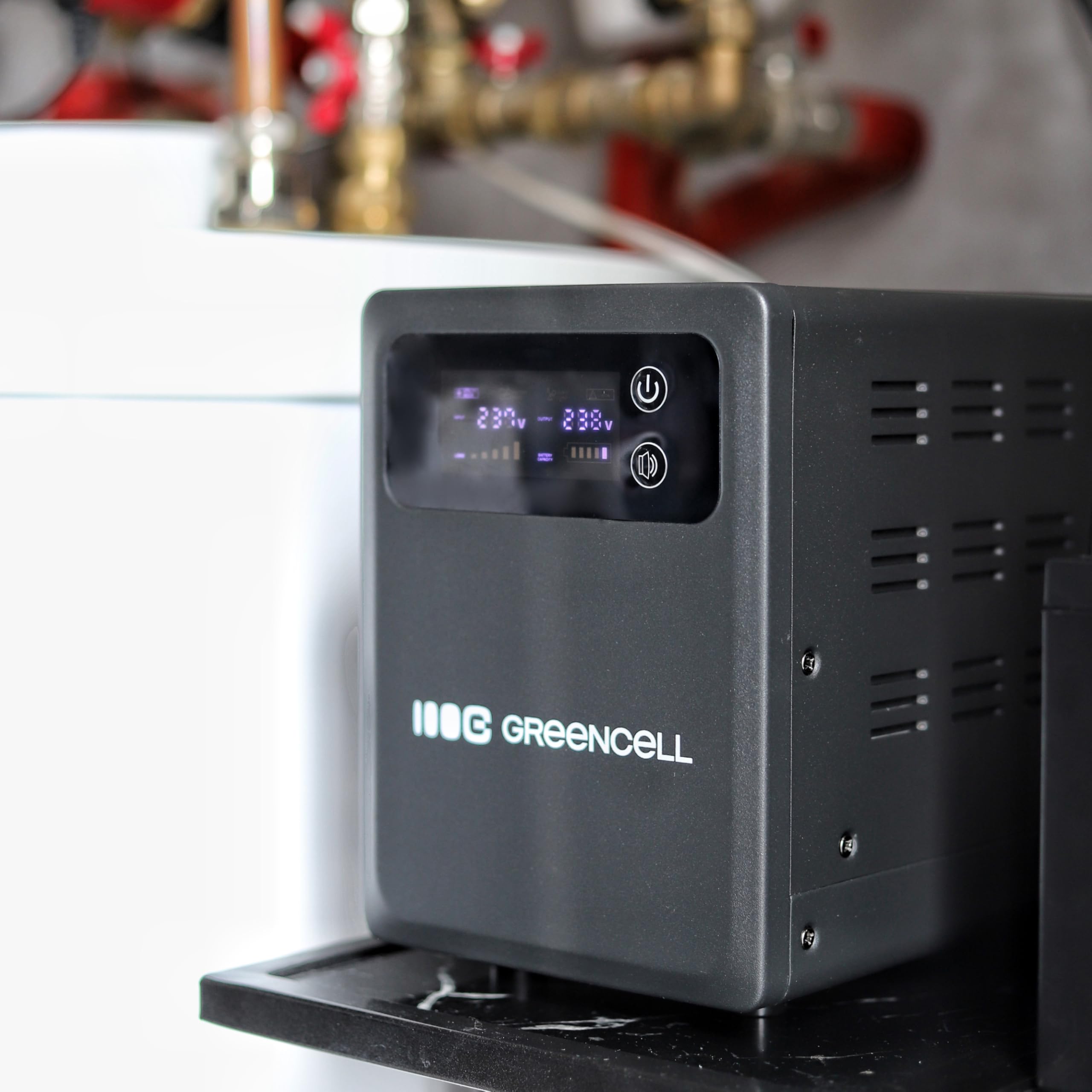 Green Cell SAI 500 W 800 VA PowerCore, Fuente de alimentación de Emergencia con Pantalla LCD, AVR UPS con Onda sinusoidal Pura, conexión de batería Externa, protección contra sobretensión