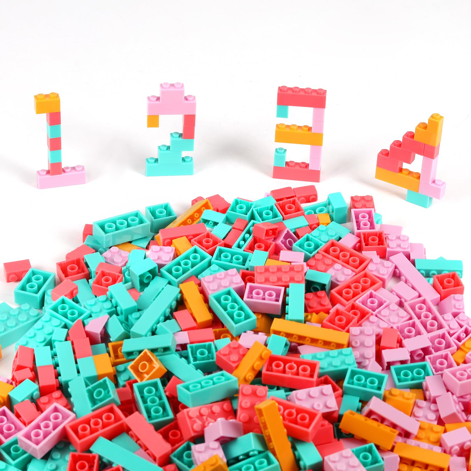 Reenwee Building Bricks 500 Pieces Set,Classic Colors Building Blocks Toys,Compatible with All Major Brands,Birthday Gift for Kids