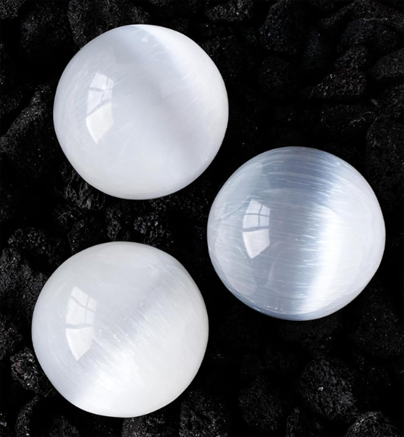 Selenite Crystal Ball Gemstone Home Decoration Stone Sphere for Divination/Chakra Balance/Yoga/Home/Office FengShui Decoration,60-65mm