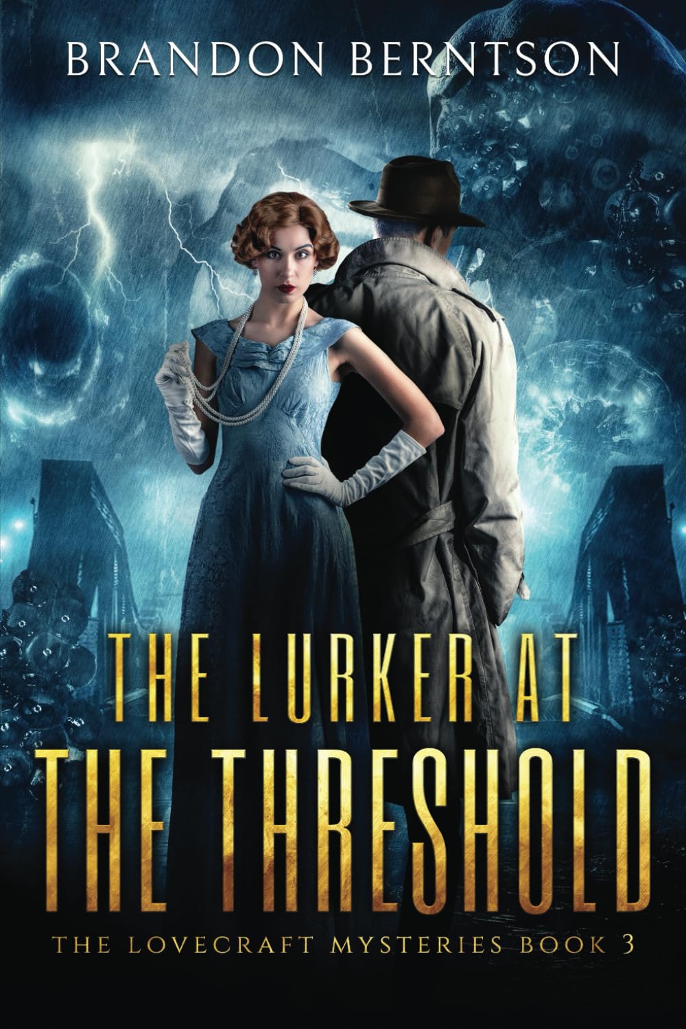 The Lurker at the Threshold: A Horror Mystery: 3 (The Lovecraft Mysteries)