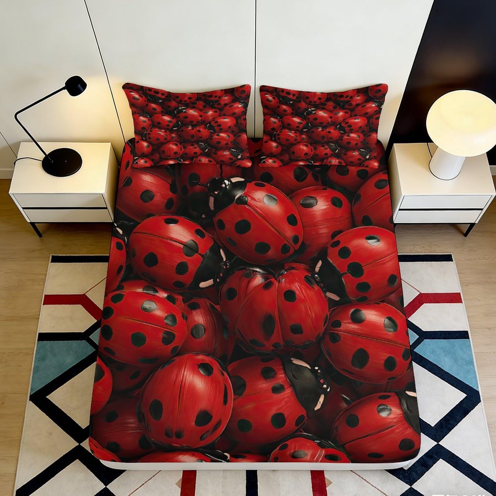 3D Printed Ladybug Style Fitted Sheet Microfiber Deep Pocket Non-Slip Mattress Fitted Cover for Bedroom 160x200x25cm