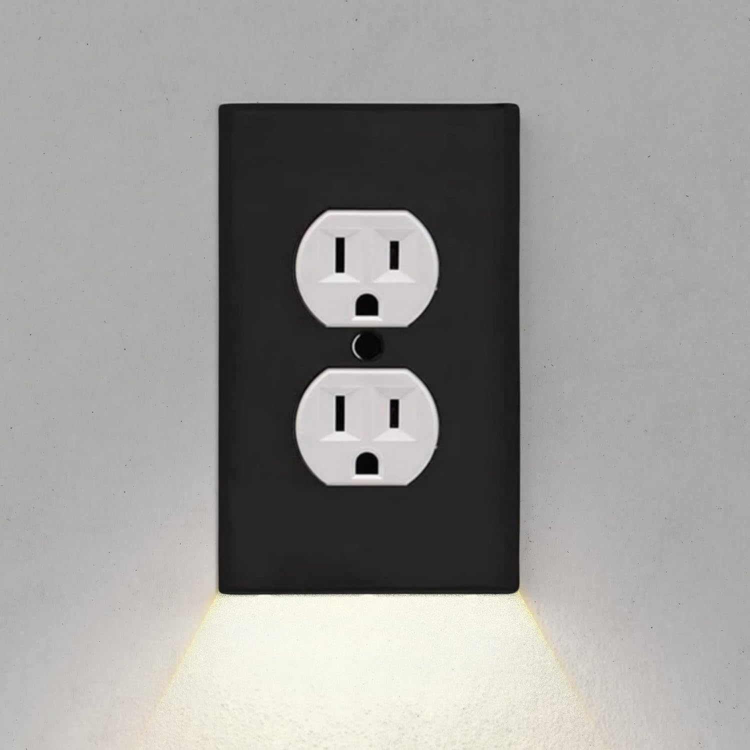Single Etrove LED GuideLight Wall Plate Cover for Electrical Outlets Night Light Automatic