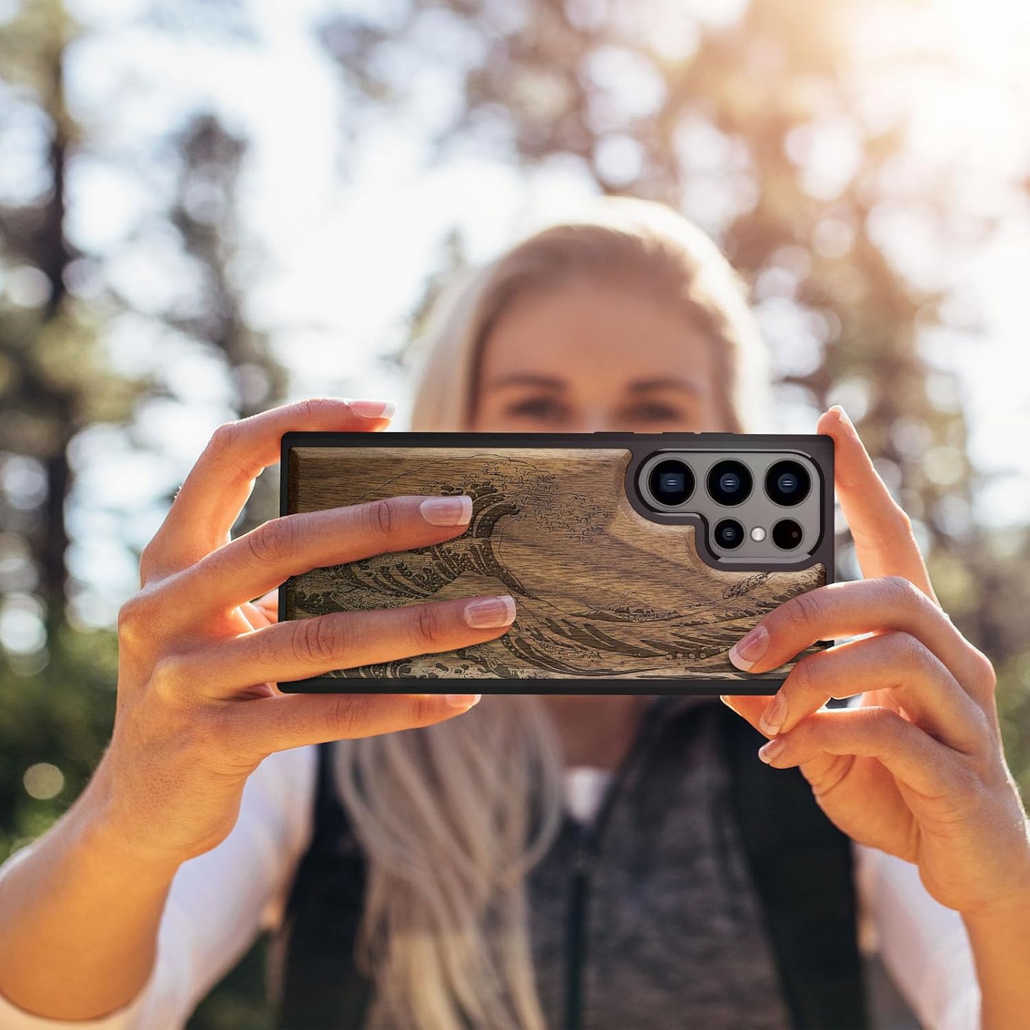 Carveit Wood Case for Galaxy S24 Ultra Case [Natural Wood & Black Soft TPU] Shockproof Protective Cover Wooden Design Compatible with Samsung S24 Ultra (The Great Wave Off Kanagawa-Walnut)