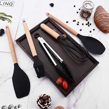1pcs Silicone Flexible Spatula with Wooden Handle, Heat Resistant Kitchen Utensils Rubber Spatula Black Non-Stick Flexible Scrapers Baking Mixing Tool