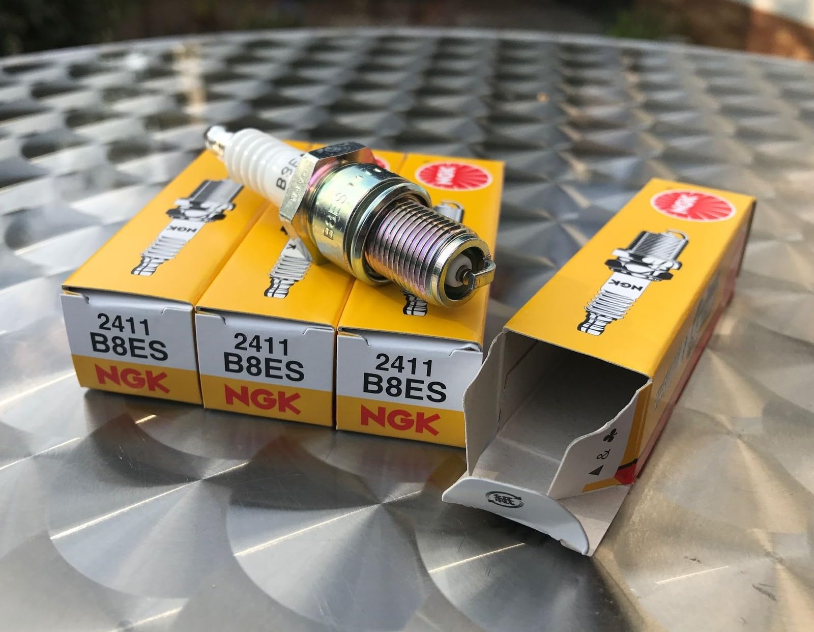 NGK Spark Plug B8ES- Set of 4
