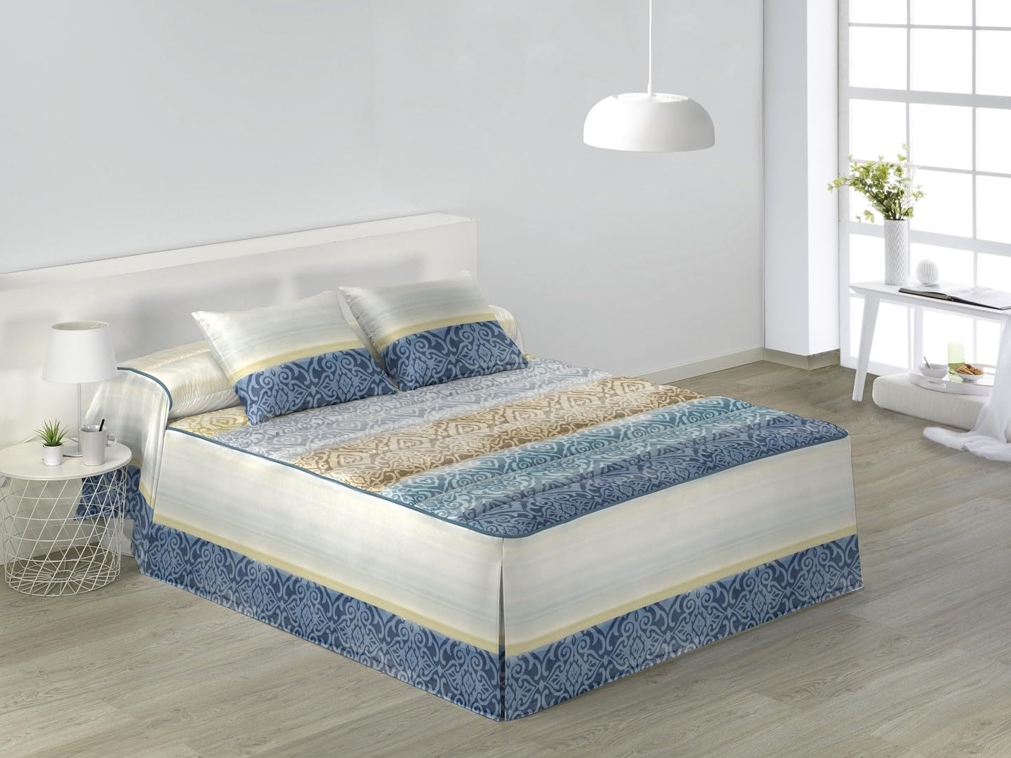JVR | Cubrecolchón Acolchado Tamaño 135 con faldón para Cama, Protector y cubrecama Decorativo Elegante – Cubrecolchón Color Azul Proteger colchón y Toque Sofisticado