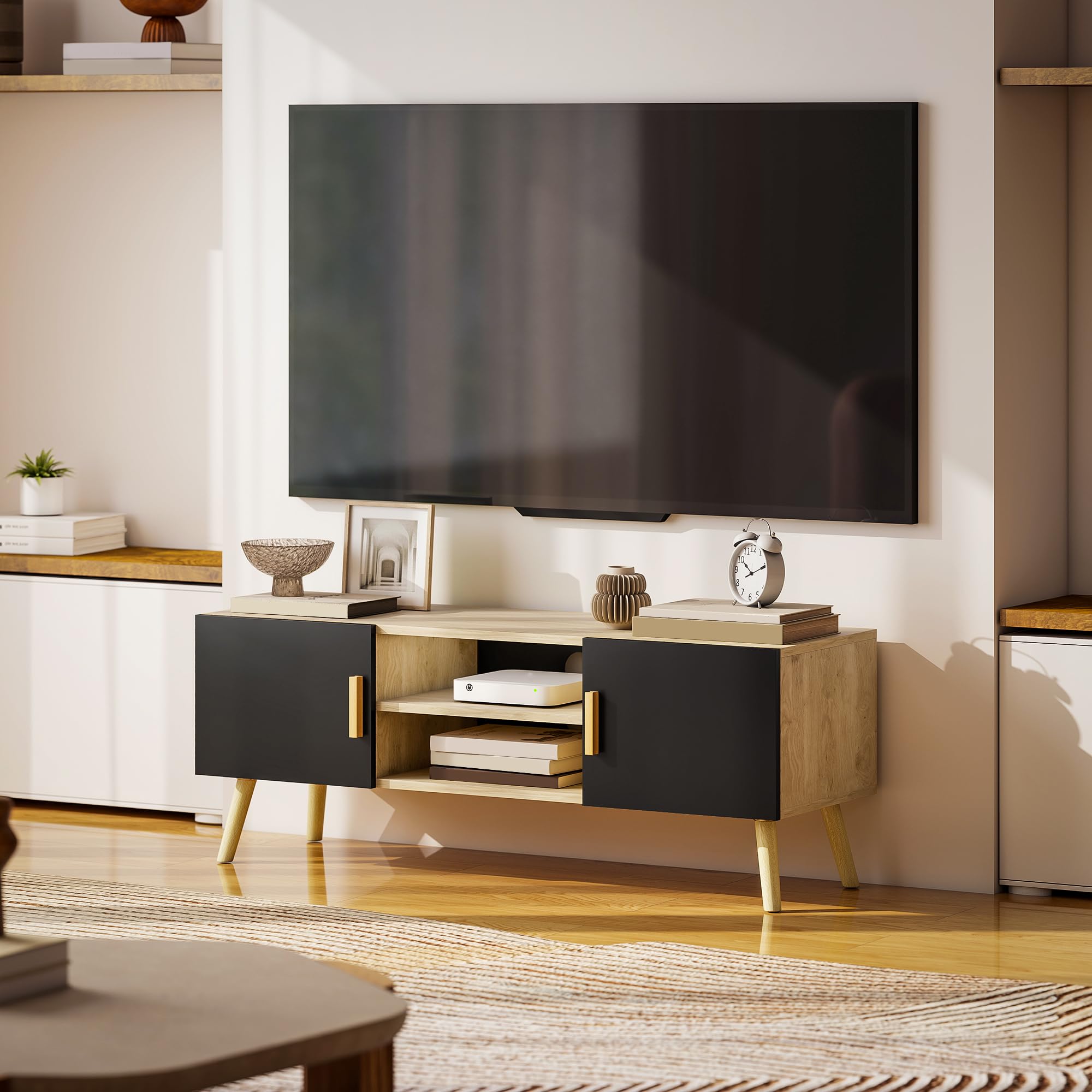 HOMCOM Meuble TV Meuble télé Bois Banc TV jusqu'à 50 Pouces avec étagères, 2 placards et Passe-câbles pour Salon, Chambre à Coucher, 110 x 36,2 x 42 cm, chêne et Noir