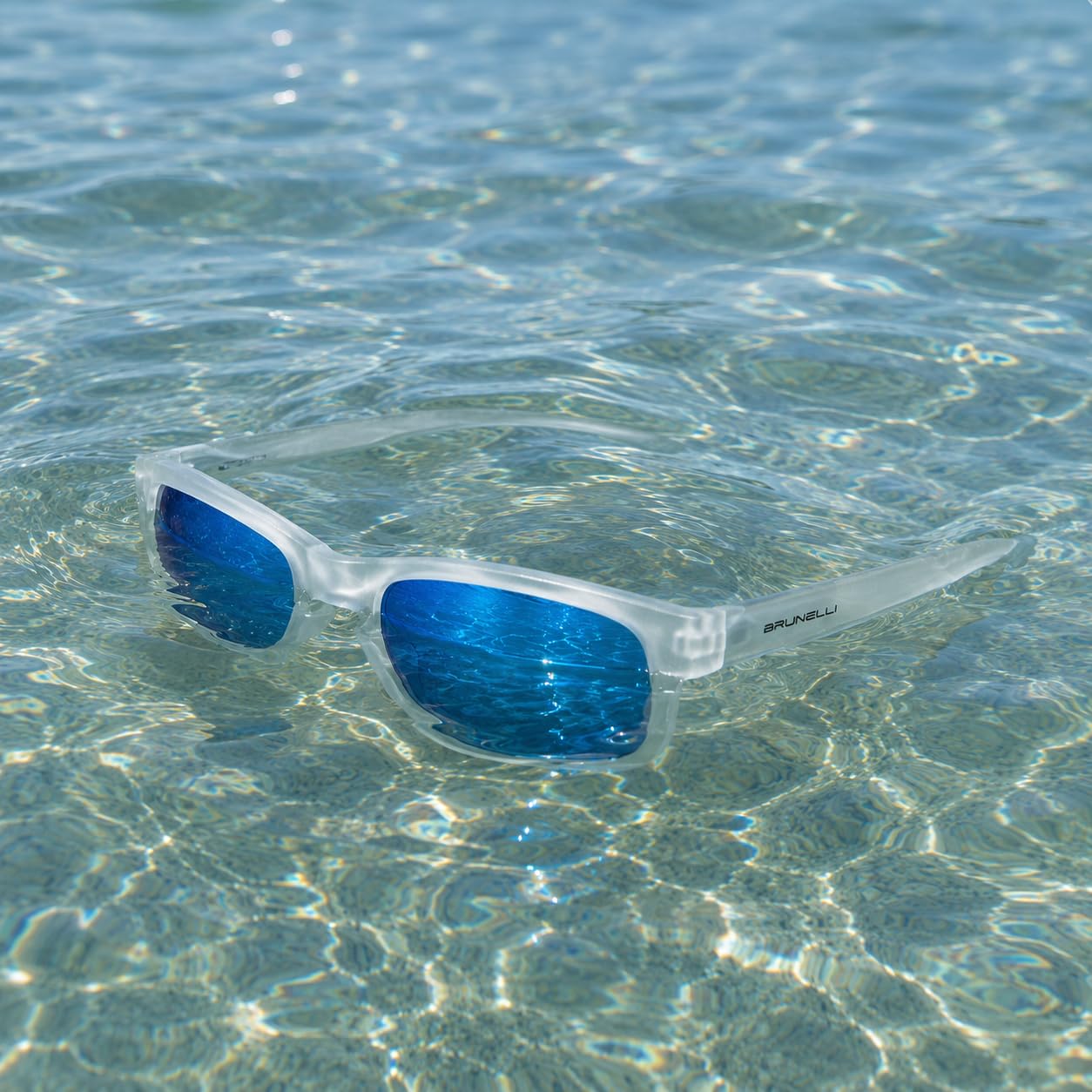 Brunelli FS1016-C3 - Gafas de sol polarizadas para hombre y mujer (UV400, ligeras, 17 g, espejo azul, blanco mate, incluye funda blanda y gamuza limpiadora)