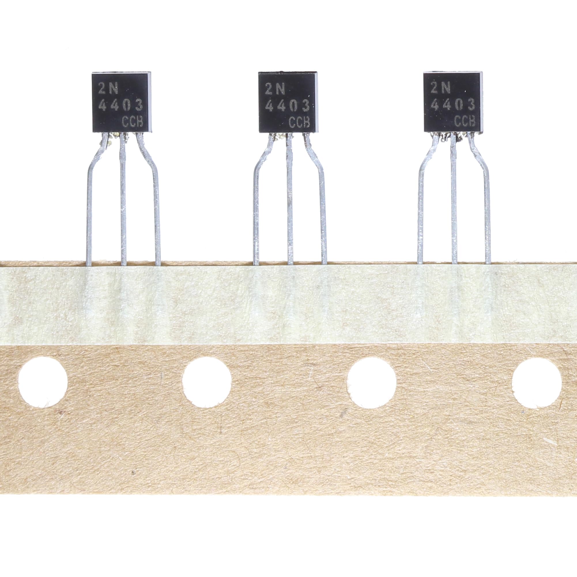 Produktbild von 20 Stück 2N4401 NPN Transistor TO-92 – 40V 600mA 625mW HFE 100-300, Für Schaltungen