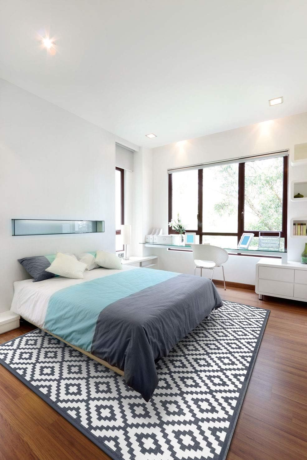 Green Decore Reversible Outdoor/Indoor Recycled Plastic Rug | Perfect for Garden, Patio, Picnic, Decking |Sunlight, Stain And Water Resistant| Nirvana Charcoal Grey/White 240x300 cm.