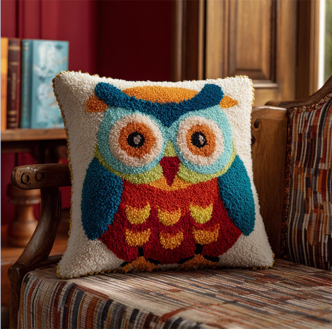 Kitquiver Animal Latch Hook Cushion Craft Kits Cartoon Owl Crochet Needlework Crafts with Latch Hook Tool for Adults DIY Handmade Home Cushion Kits Decor 17x17In