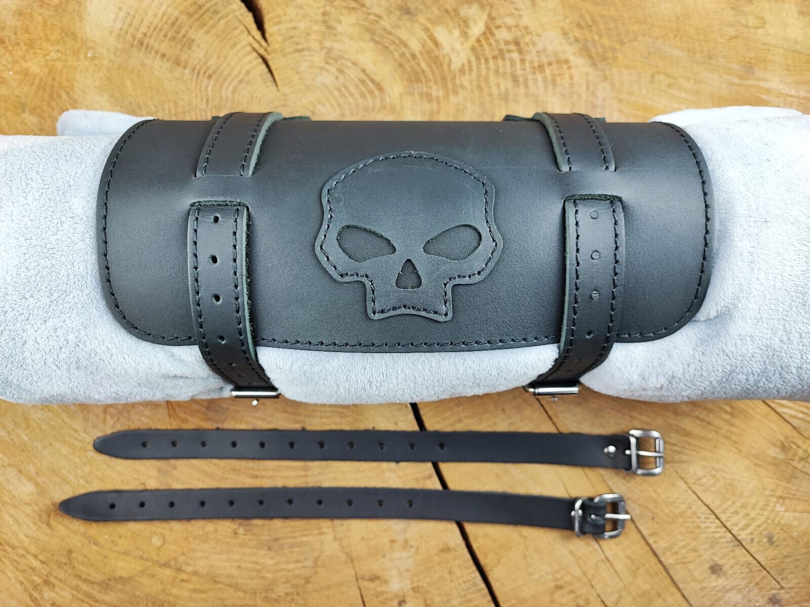 Deckenrolle Teschio Di ORLETANOS Compatibile Con Harley Davidson Roll-Up Supporto da Soffitto Valigia Viaggio Lederrolle Rotolo Strumento Sissybar Nero Ruolo