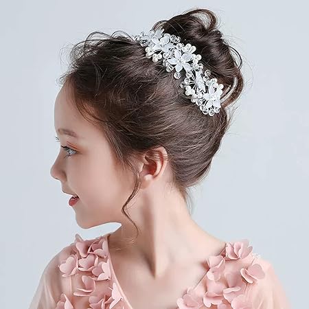 Amazon 髪飾り 花 百合 カチューシャ ヘアアクセサリー ヘッドドレス クリスタル パール 花びら 子供 入学式 発表会 結婚式 写真撮影 ホワイト ヘアアクセサリー おもちゃ