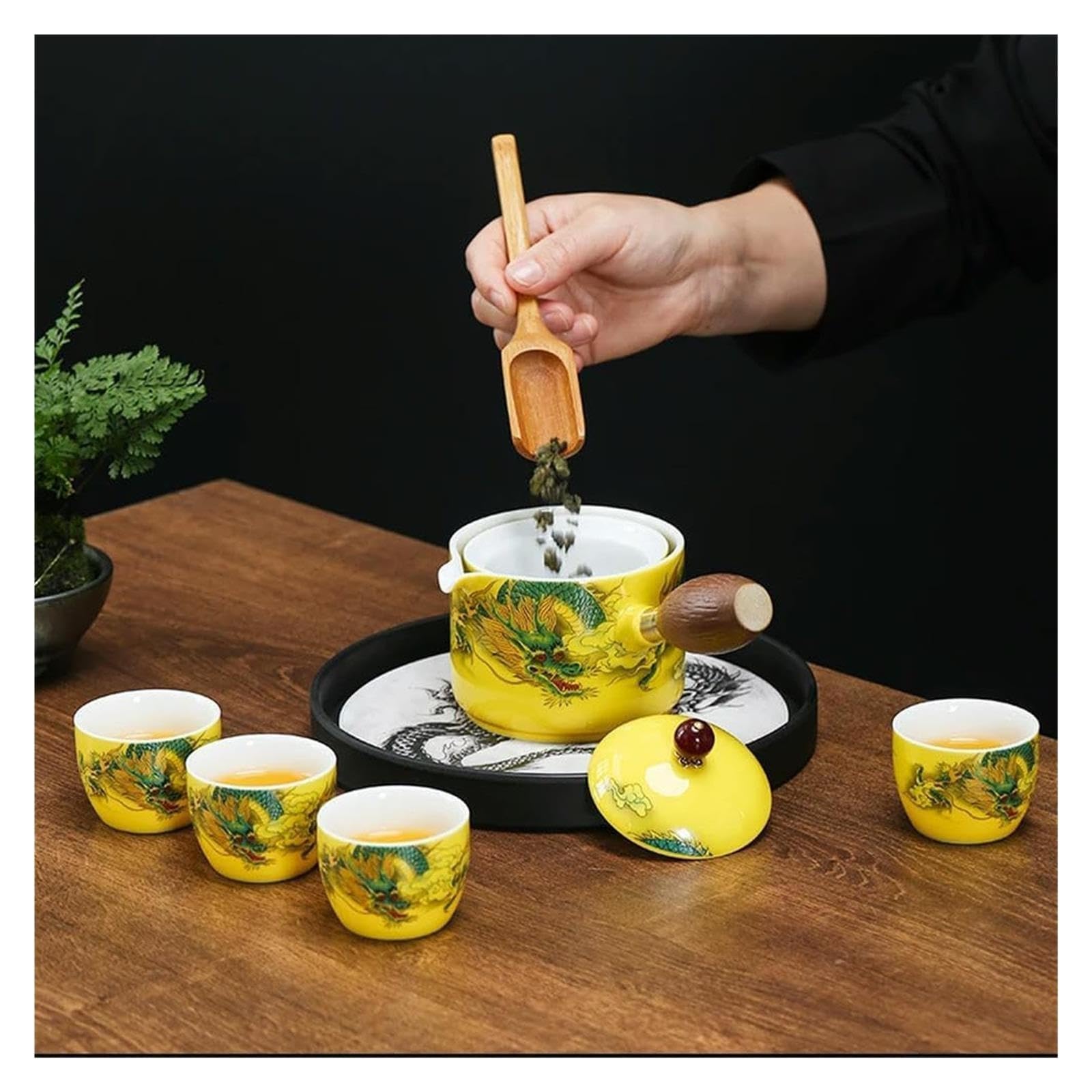 Ceramiczny zestaw do herbaty na 4 filiżanki z przezroczystym szkliwem