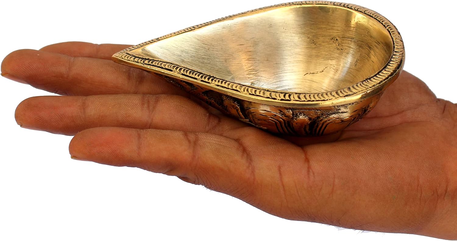 Brass Diya Deepam Oil Lamp Kuthu Vilakku | Home Decor | Golden - 4.5" Inches Length (4.5" Inch)