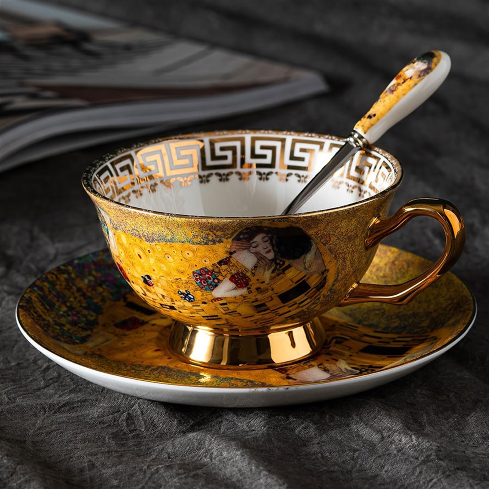 Tasse Tasses Service à thé européen ensemble de tasses café en porcelaine d'os haute qualité rétro Senior britannique après-midi léger luxe