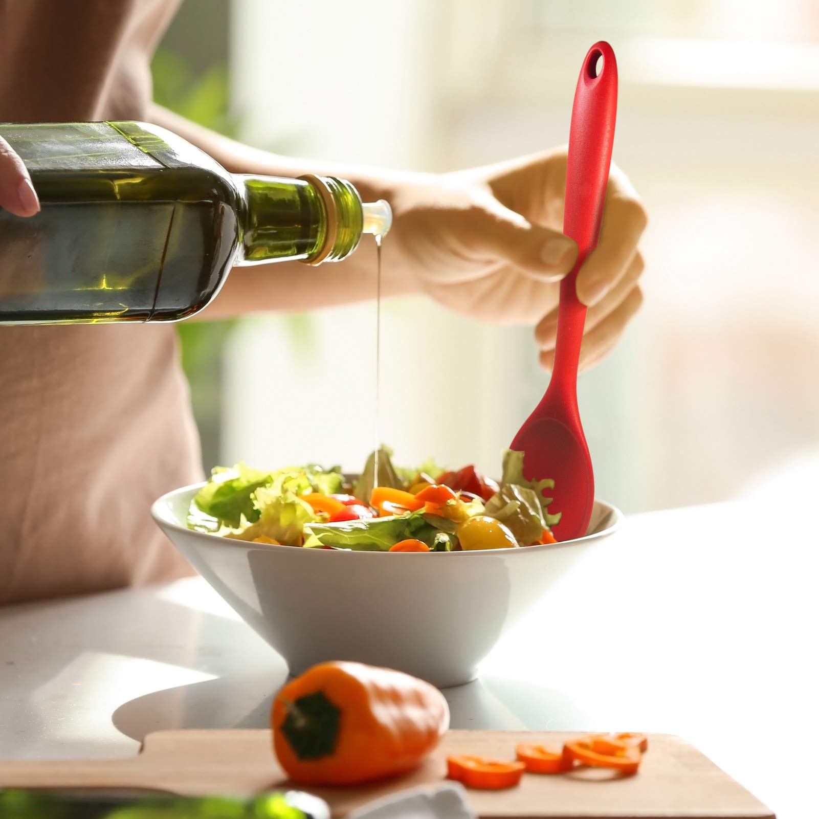 Padelle antiaderenti rovinate? Fai così e torneranno come nuove, addio cibo attaccato