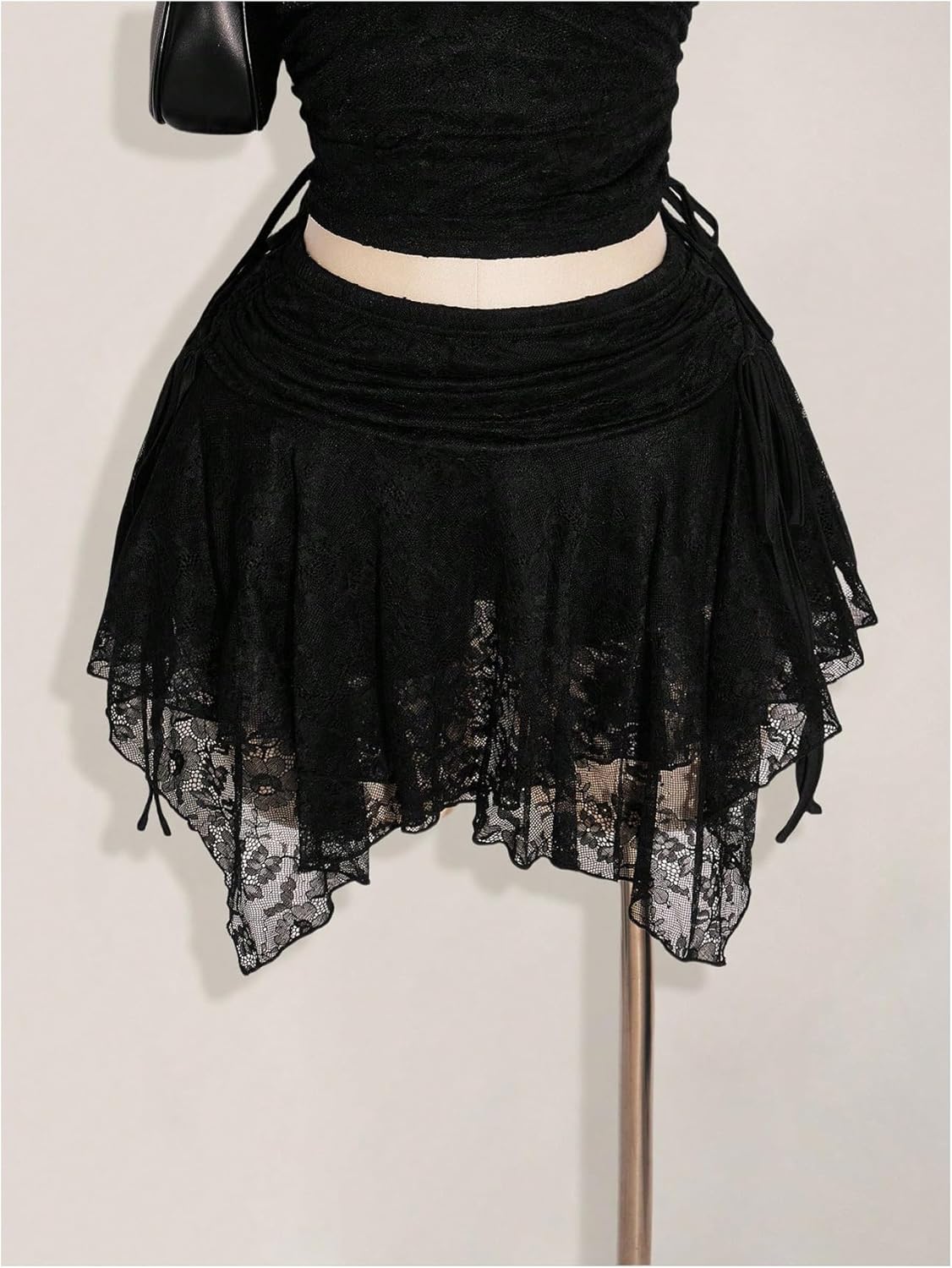 Verdusa Women's Plus Size Y2K Floral Lace Layered Ruffle Skirt Ruched Drawstring Party Club Mini Skirts - Image 4