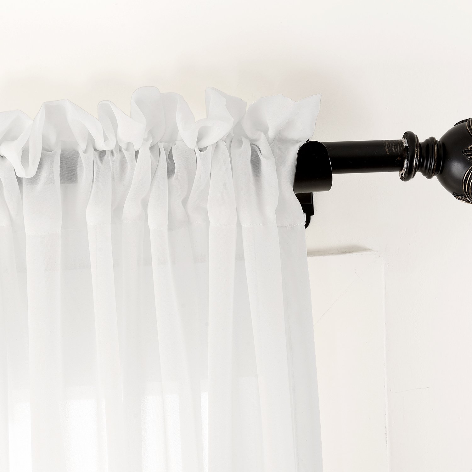 ChadMade Rideau Transparent Solide Blanc avec Passe Tringle, Rideaux Voile Opulent de 140 x 240 CM pour Salon Chambre (1 Panneau)