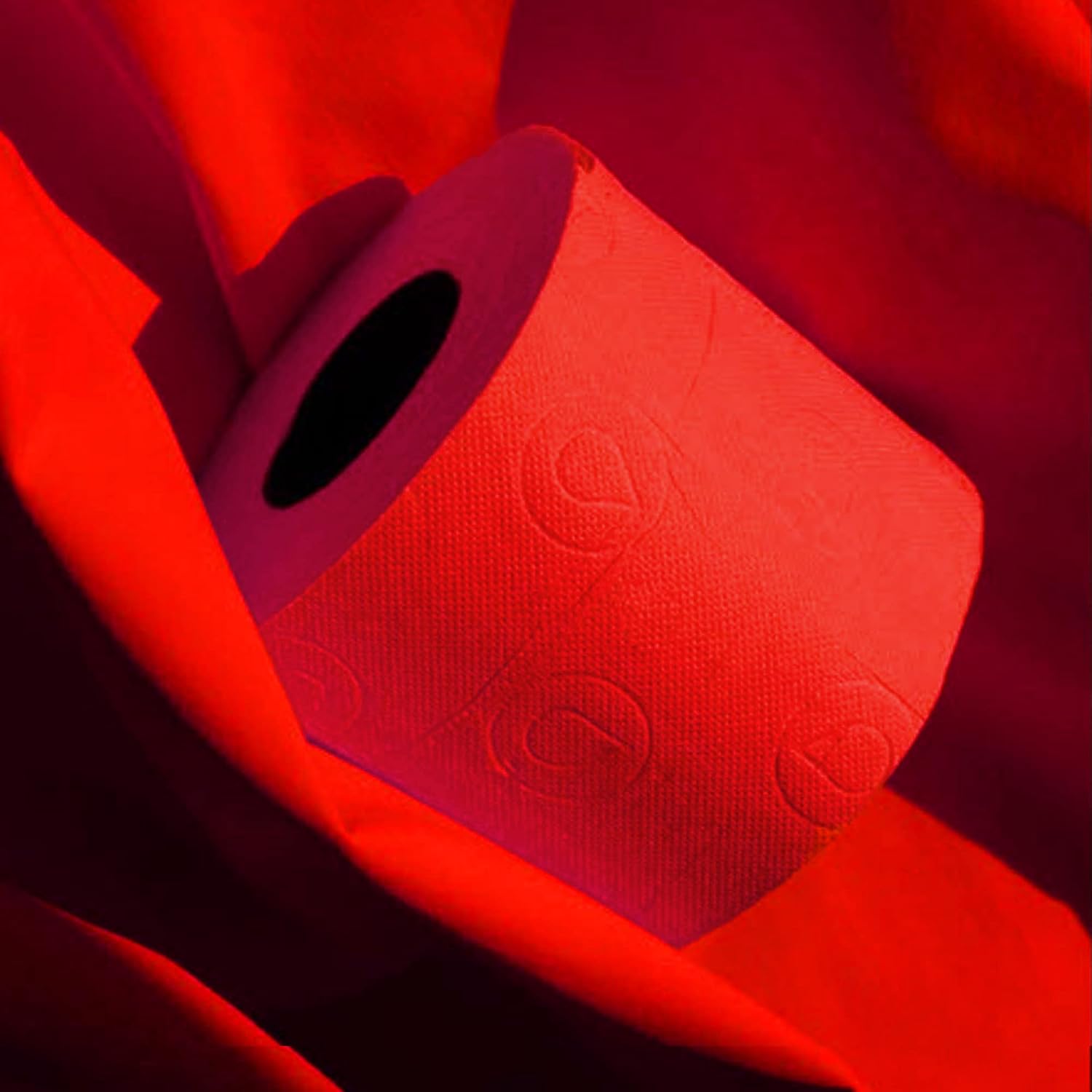 Renova Toilet Paper 3-Ply, Pack of 6 Compact Size Rolls- 140 Sheets, Red