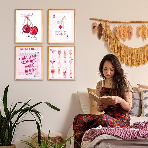Miniatura 3 de VIIJJUE Decoración de pared de moda preppy, lazo de cereza rosa coqueta, barra de tarjetas retro de Ace, juego de 4, pósteres de pared rosa