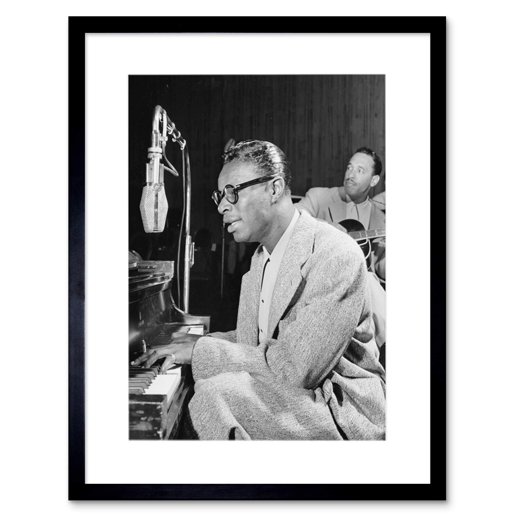 Wee Blue Coo VINTAGE PHOTOGRAPH MUSIC LEGEND NAT KING COLE PIANO BLACK FRAMED ART PRINT B12X3753